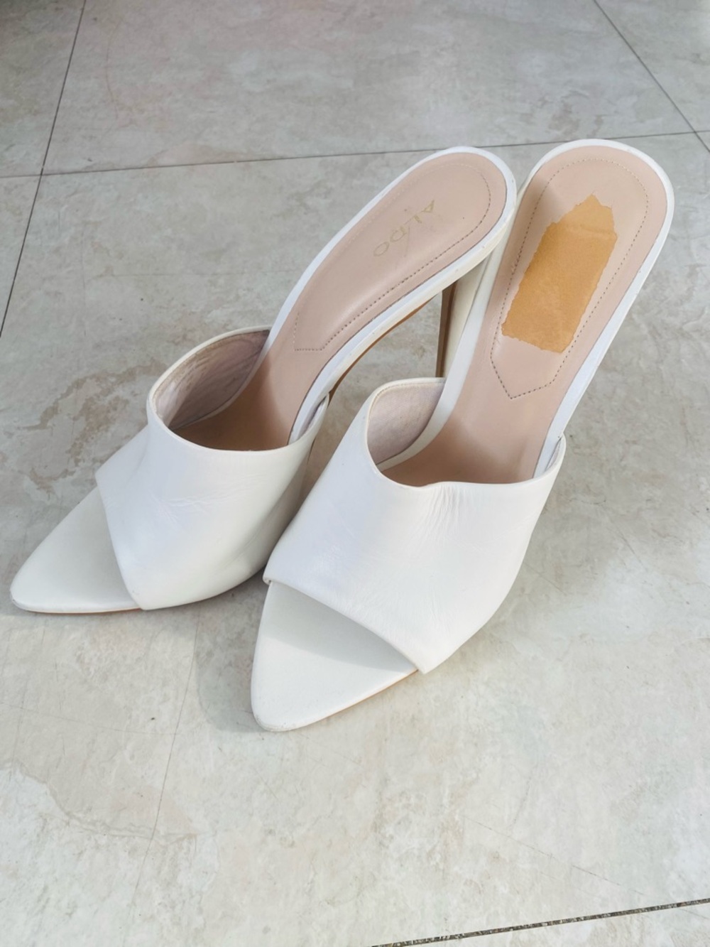 ALDO WHITE LEATHER MULE HEELS POINTED TOE SLIP ON STILETTO Size 9